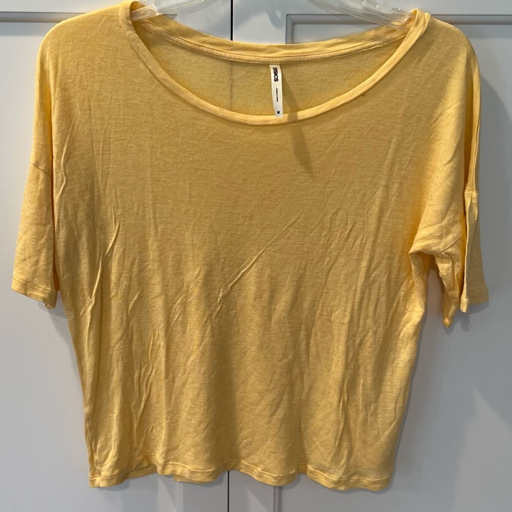 - Tresics crop top size M